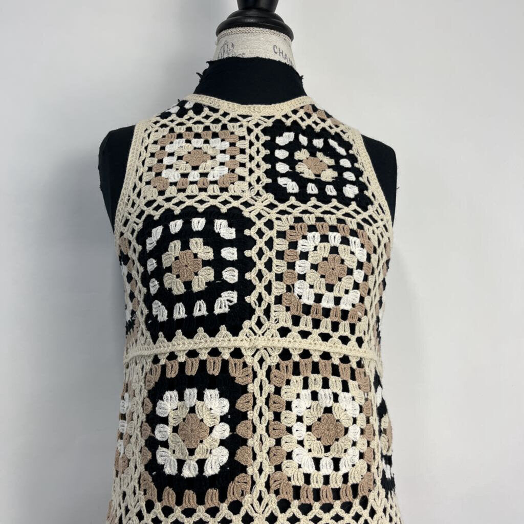 House of Harlowe Crochet Dress