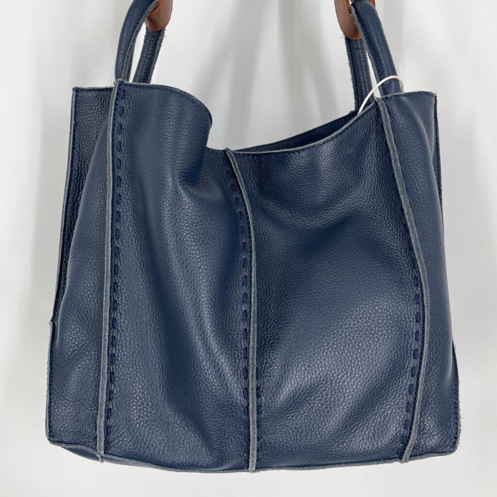 The Sak shoulder Bag