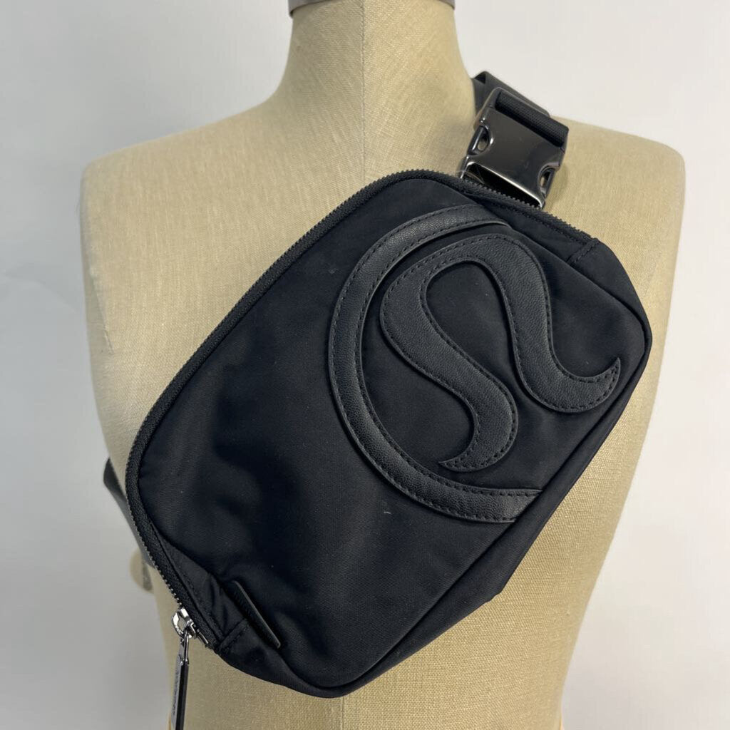 Lululemon Belt Bag