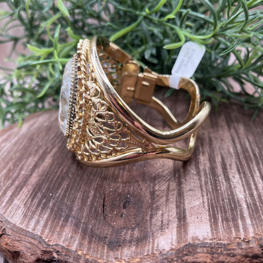 Vintage Whiting and Davis Glass Cameo Cuff