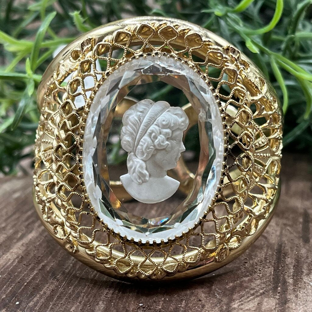 Vintage Whiting and Davis Glass Cameo Cuff
