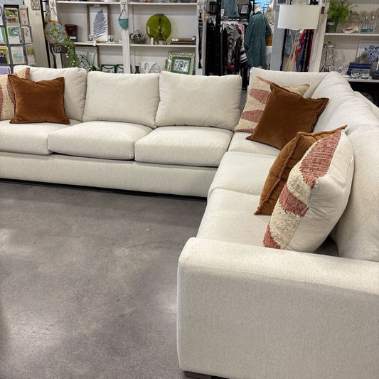 Sectional Sofa w/ Pillows