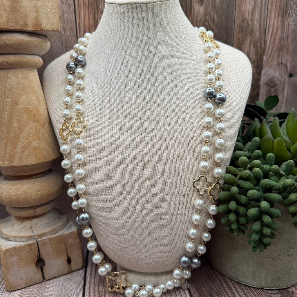 Eye Candy Glass Pearl Necklace