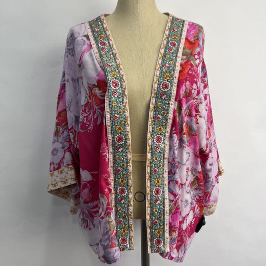 Aratta Floral Kimono