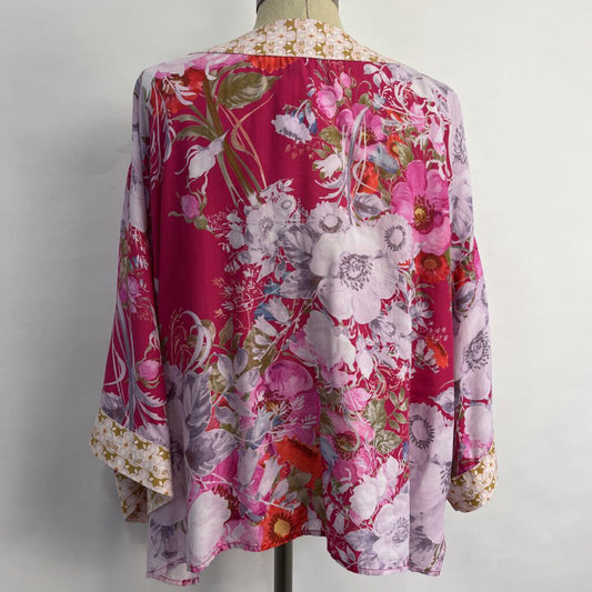 Aratta Floral Kimono