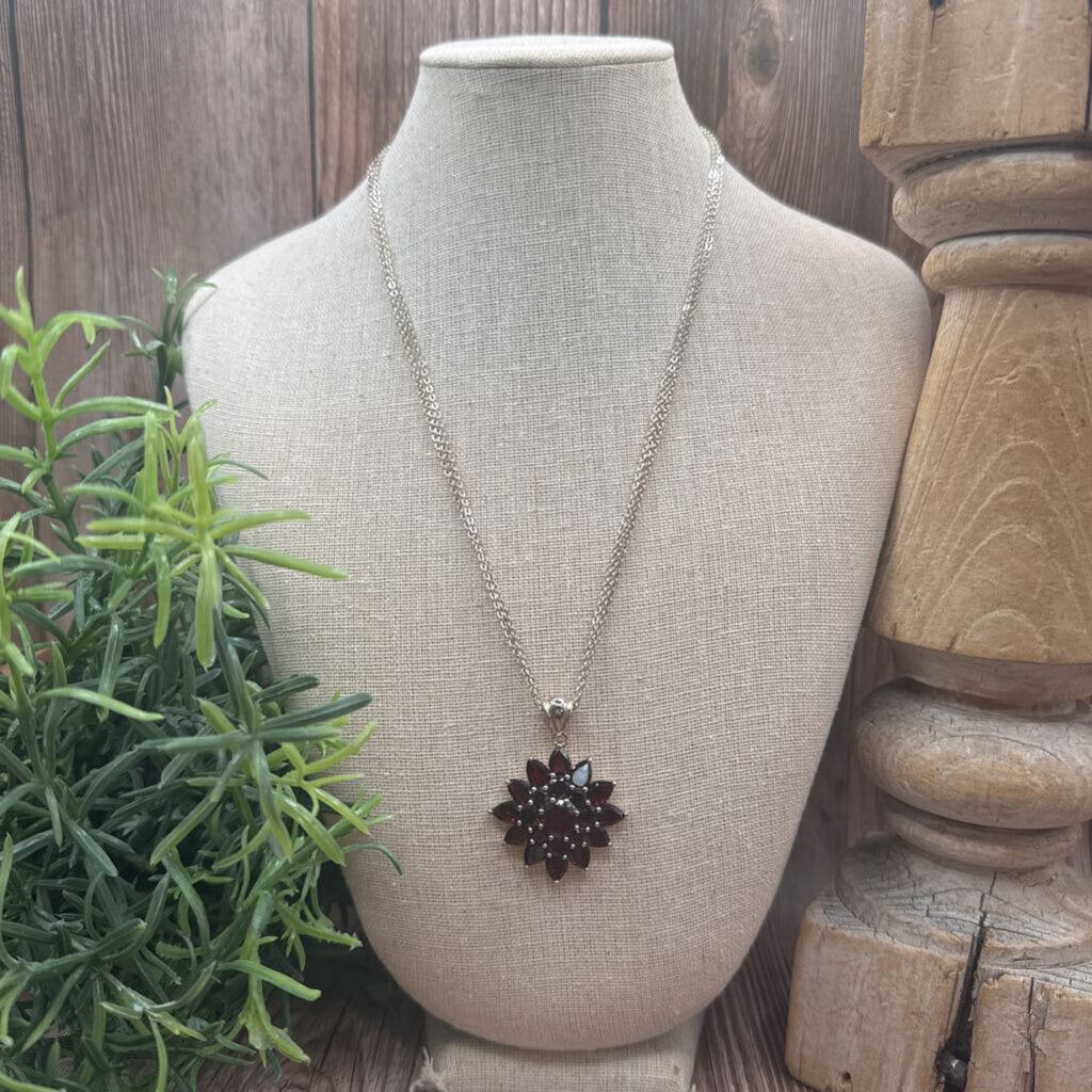 Sunburst Gem Necklace