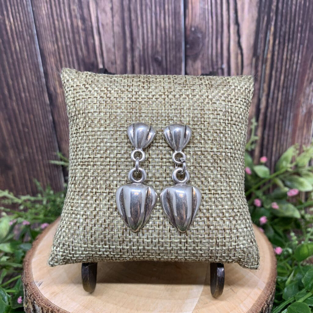 Uno De 50 Earrings
