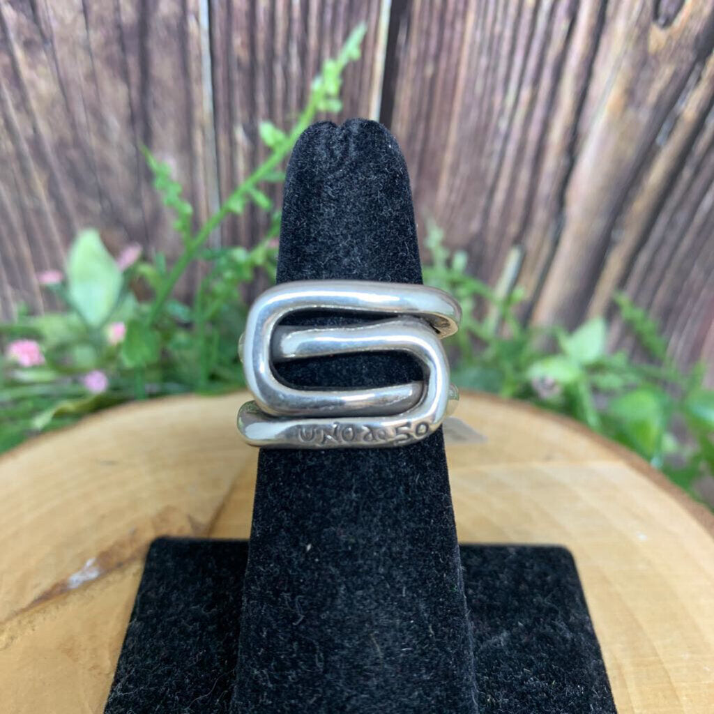 Uno de 50 Sterling Ring