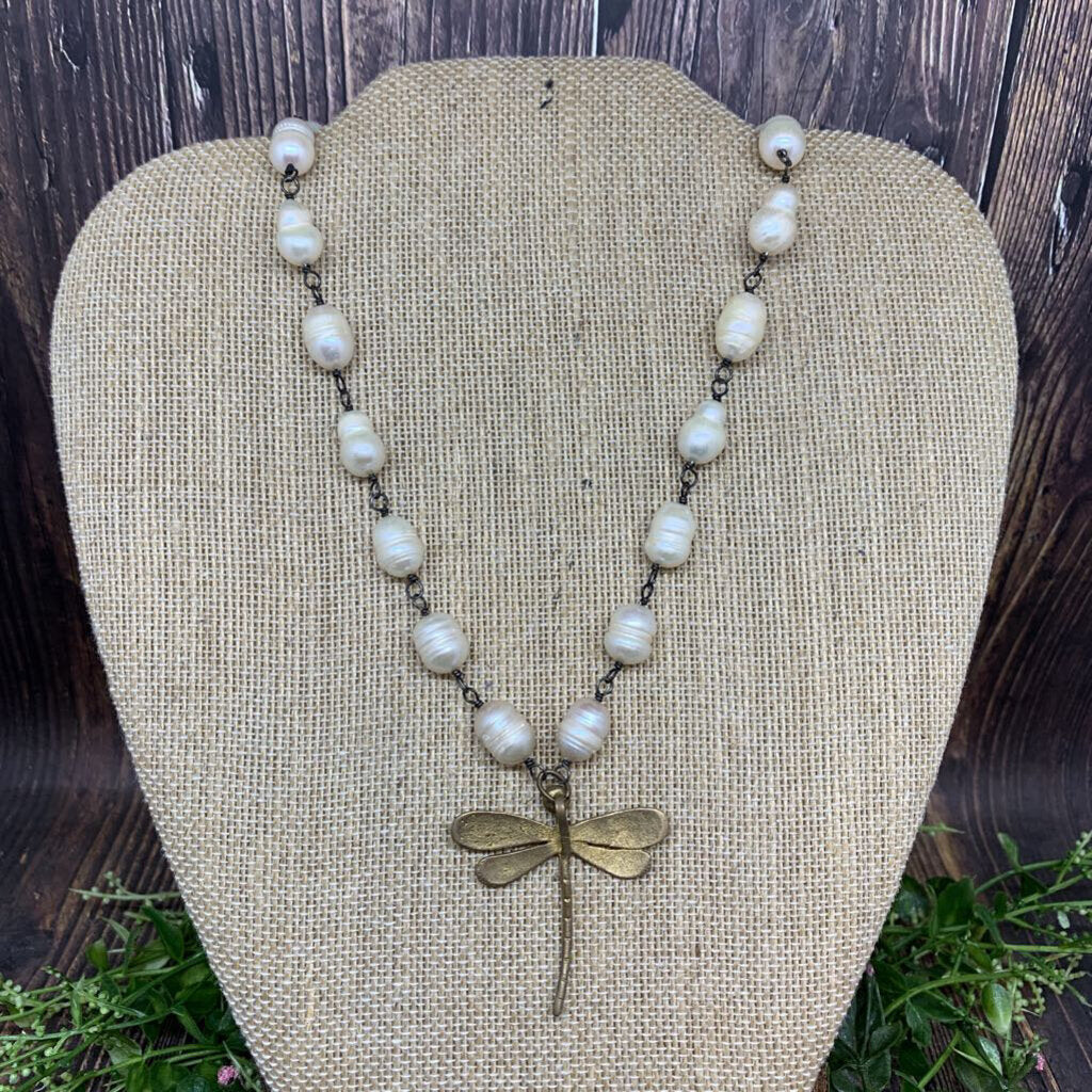Dragonfly Pearl Necklace