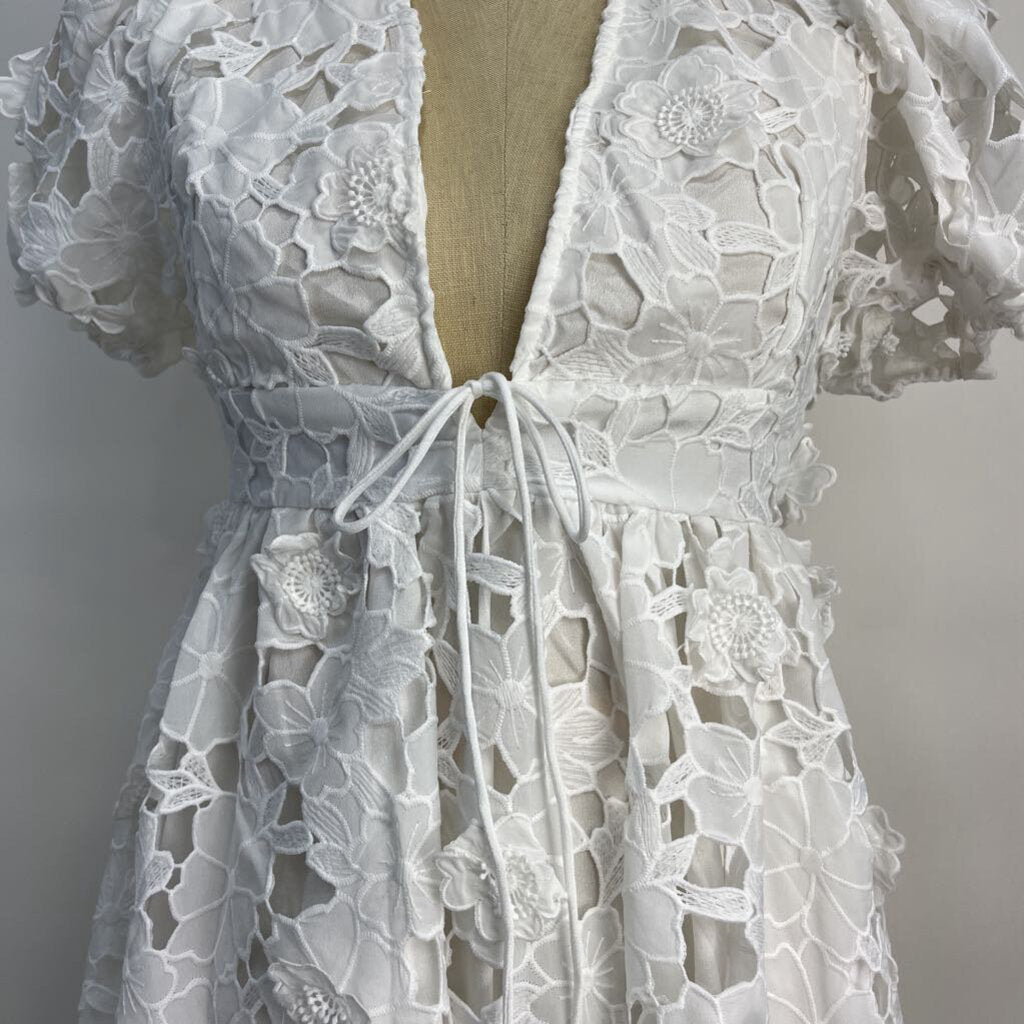 Mainstrip Floral Applique Dress