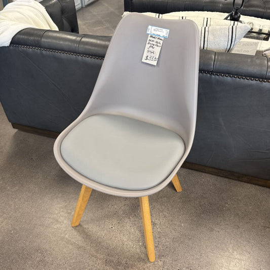 MCM-Style Dining Chair