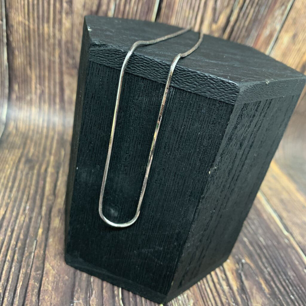 14k White Gold Chain Necklace