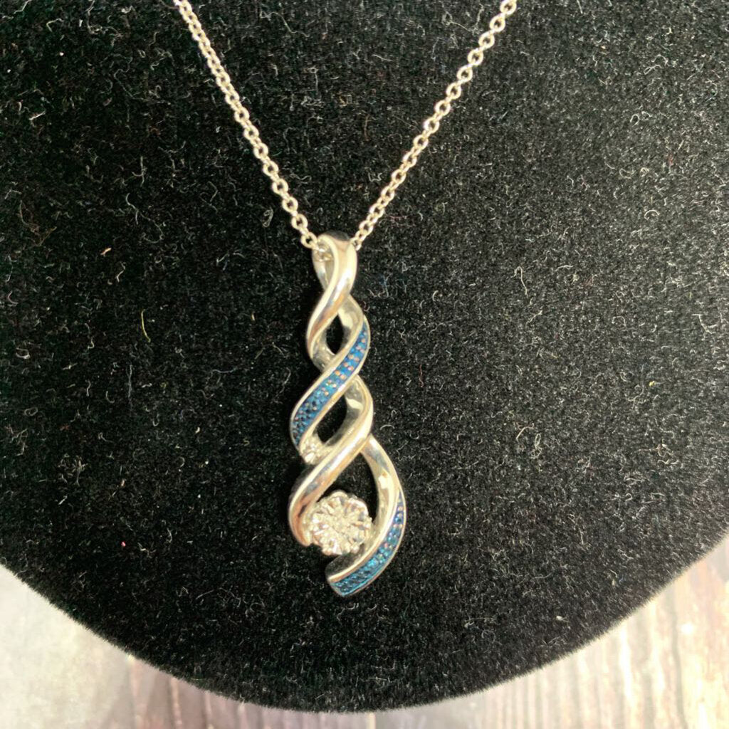 Triple Loop Diamond Pendant Necklace