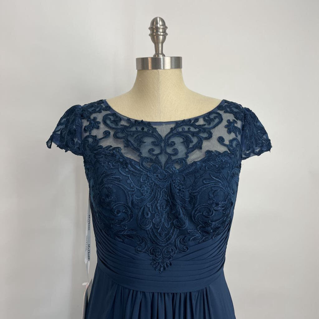 JJ's House cap slv Gown