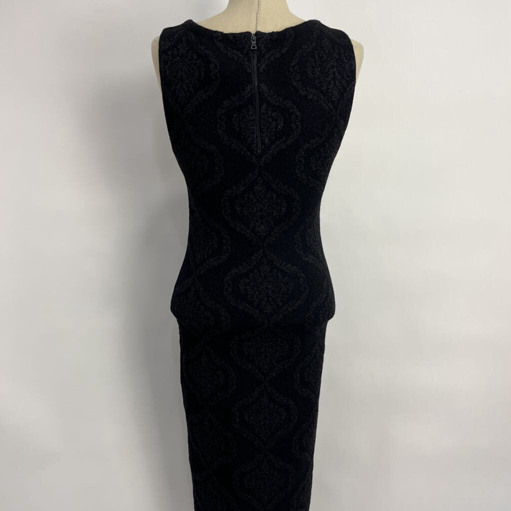 Alice + Olivia Sleeveless Knit Dress