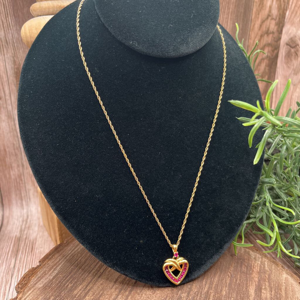 Danbury Mint Heart Pendant Necklace
