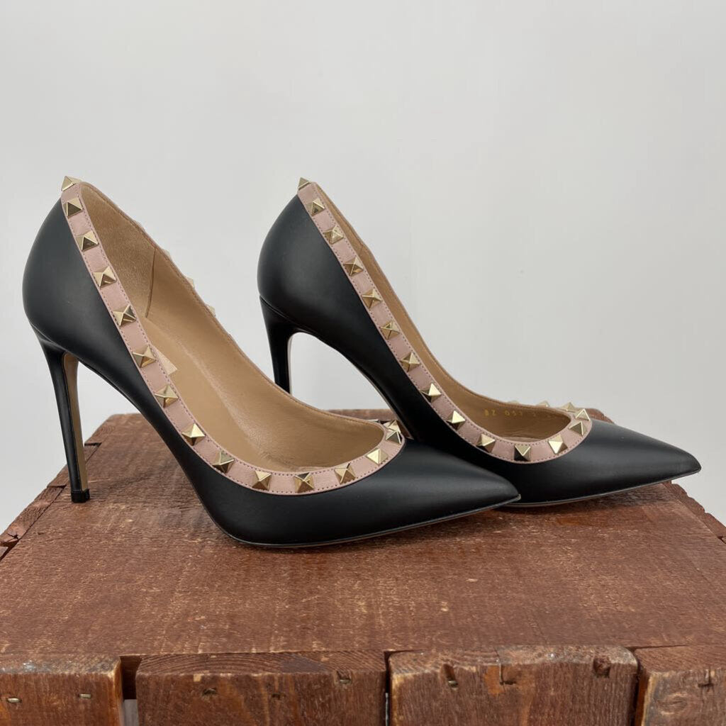 Valentino Rockstudd Pump
