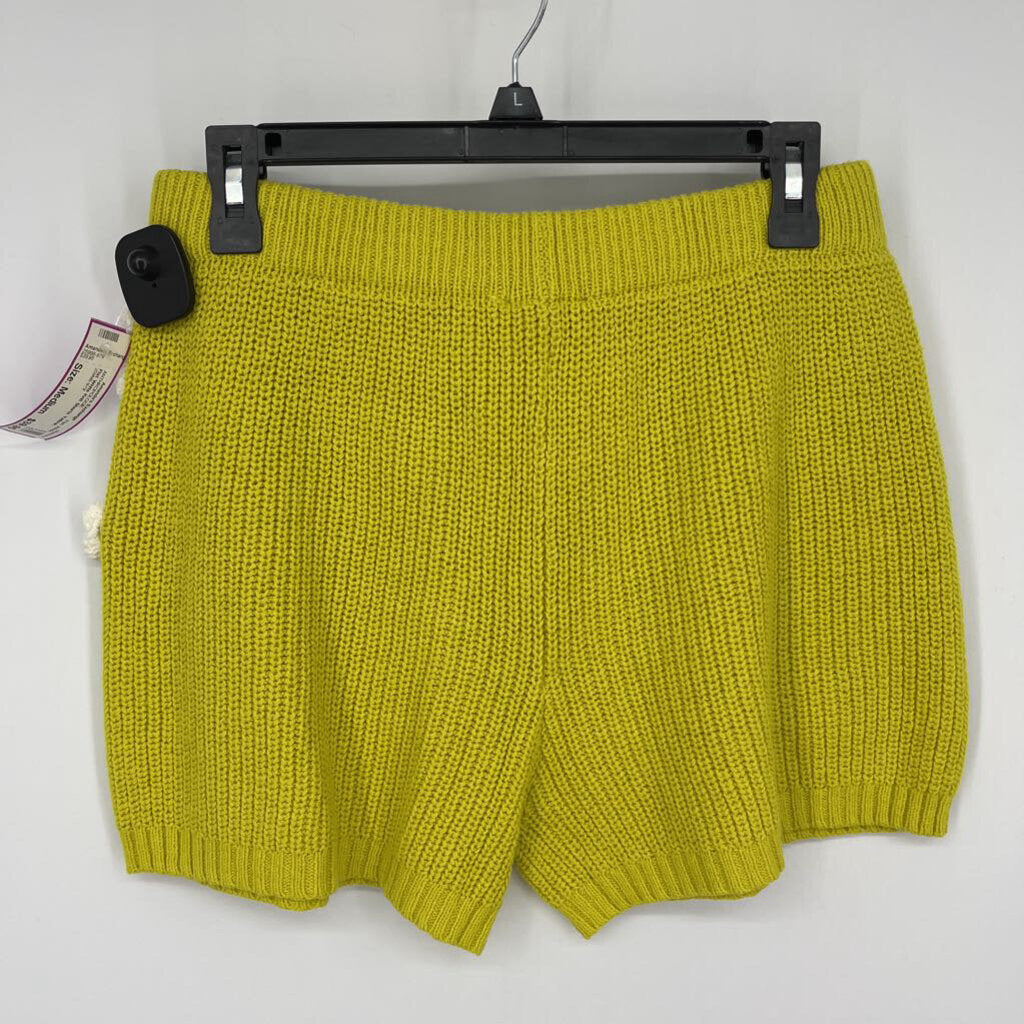 Flat White Knit Shorts