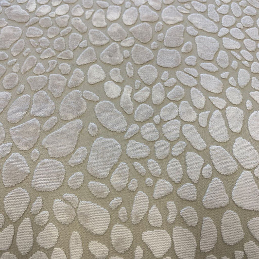 Courbe Ottoman w/Curved Silhouette