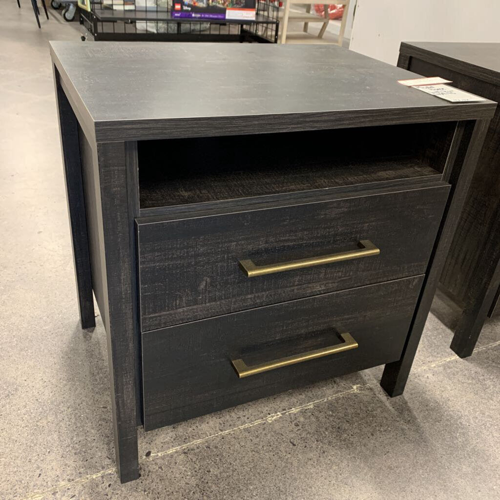 South Shore Nightstand w 2 Drawers