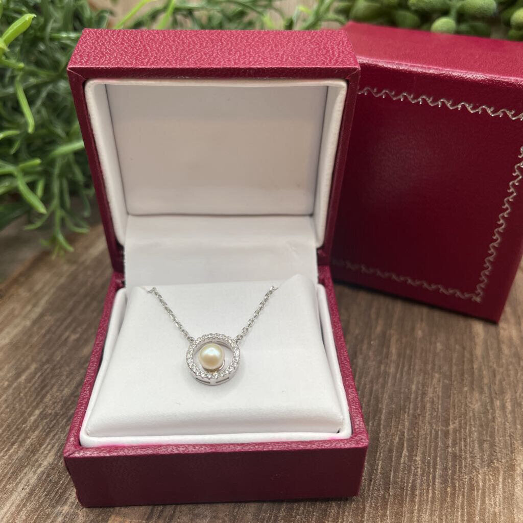 Pearl Halo Necklace