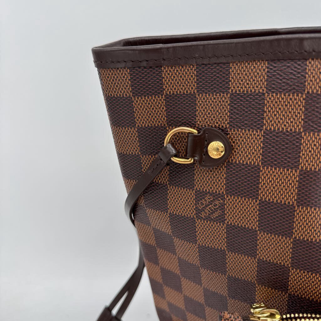 Louis Vuitton Neverfull Handbag