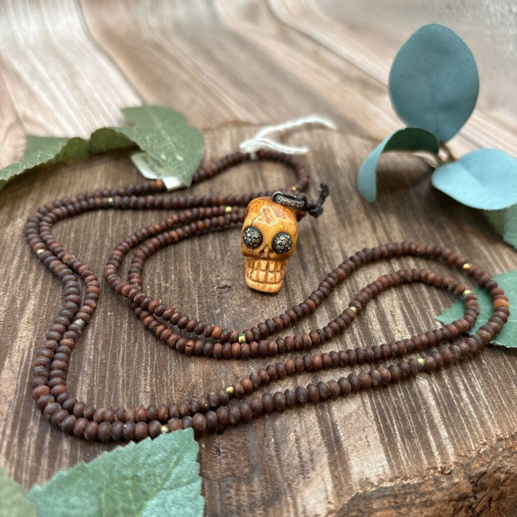 Bone Skull Diamond Eye Necklace