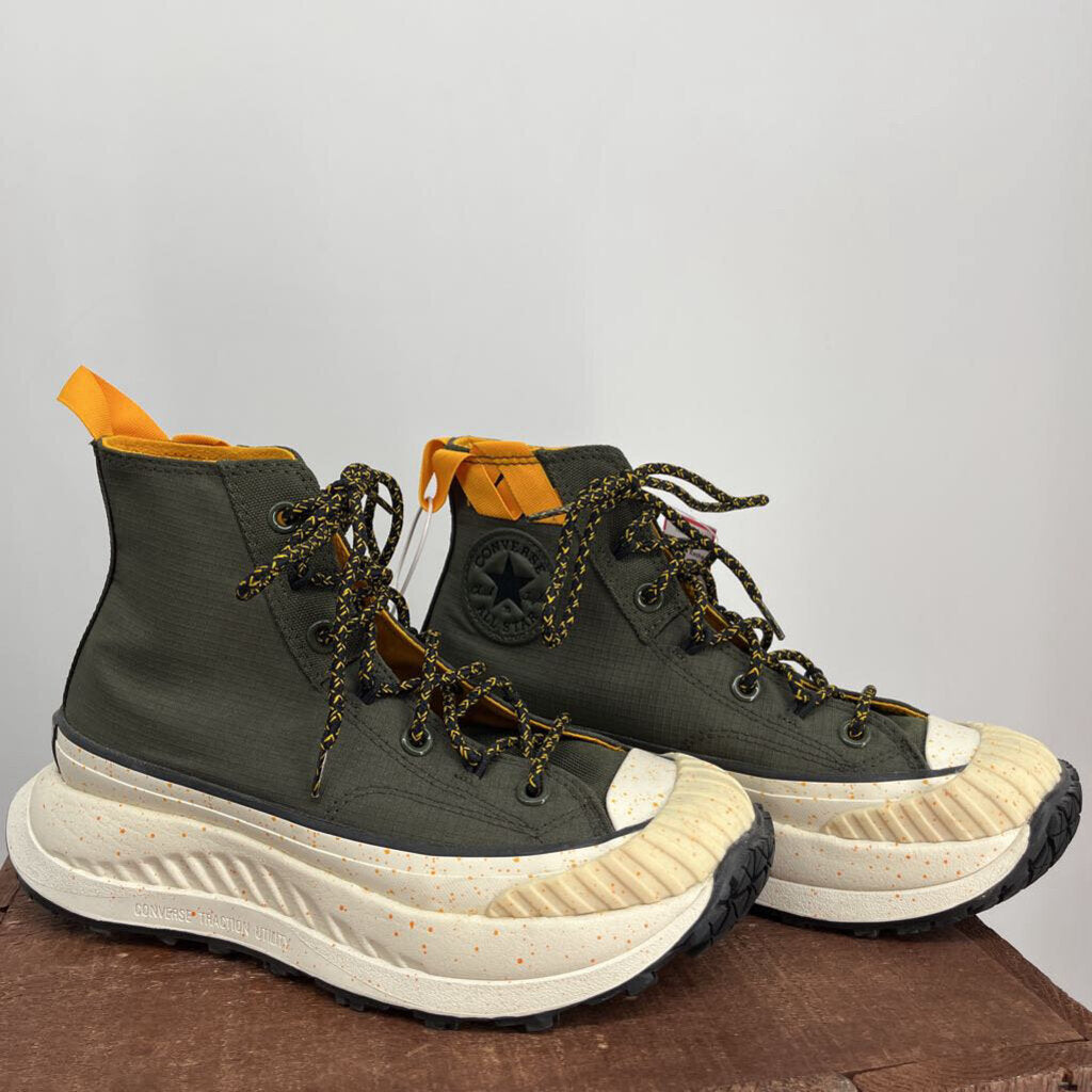 Converse Chuck Taylor High-Tops