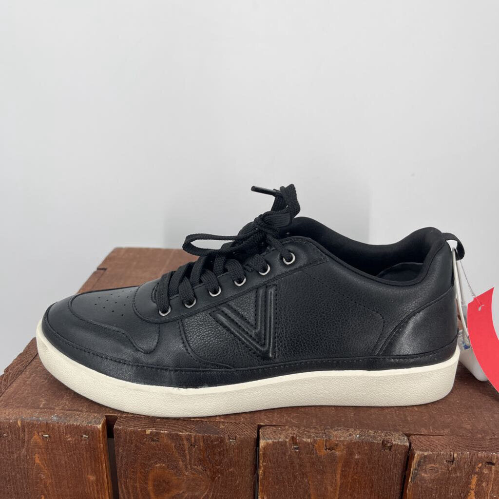 Vionic Sneakers