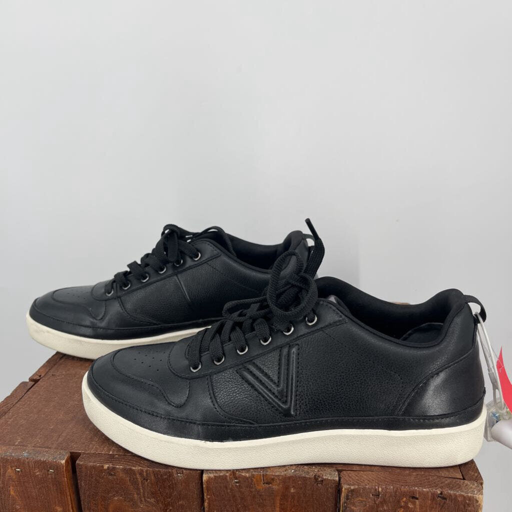 Vionic Sneakers