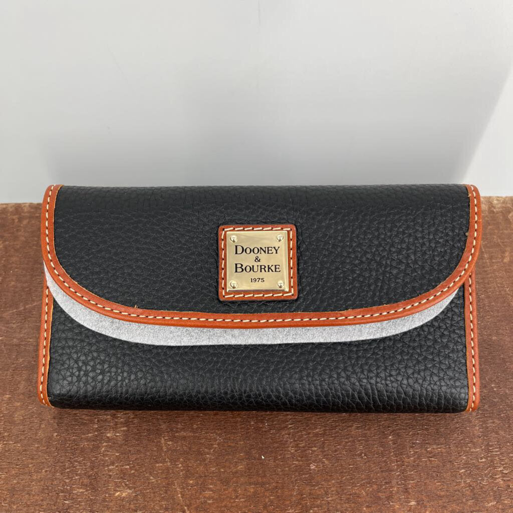 Dooney & Bourke Wallet