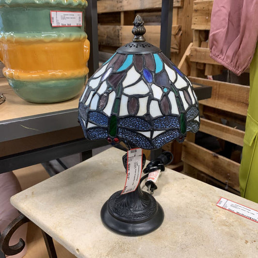 Tiffany Style Dragonfly Lamp