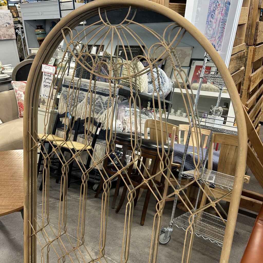 Heavy Arched Lattice Look Mirror