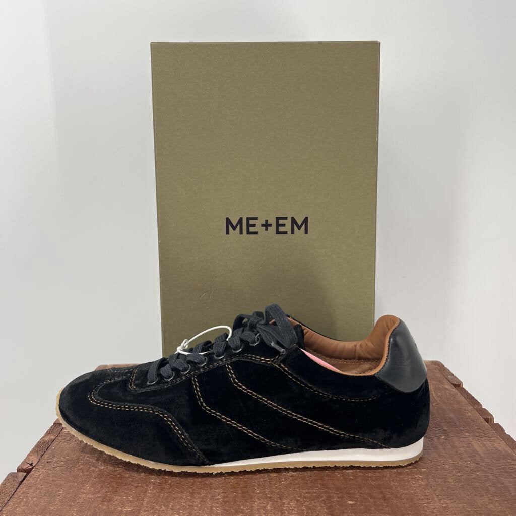 Me+Em Velvet Retro Runner