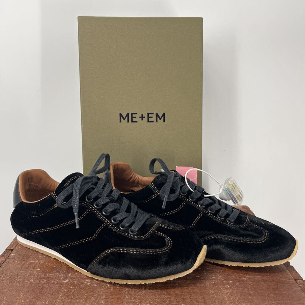 Me+Em Velvet Retro Runner