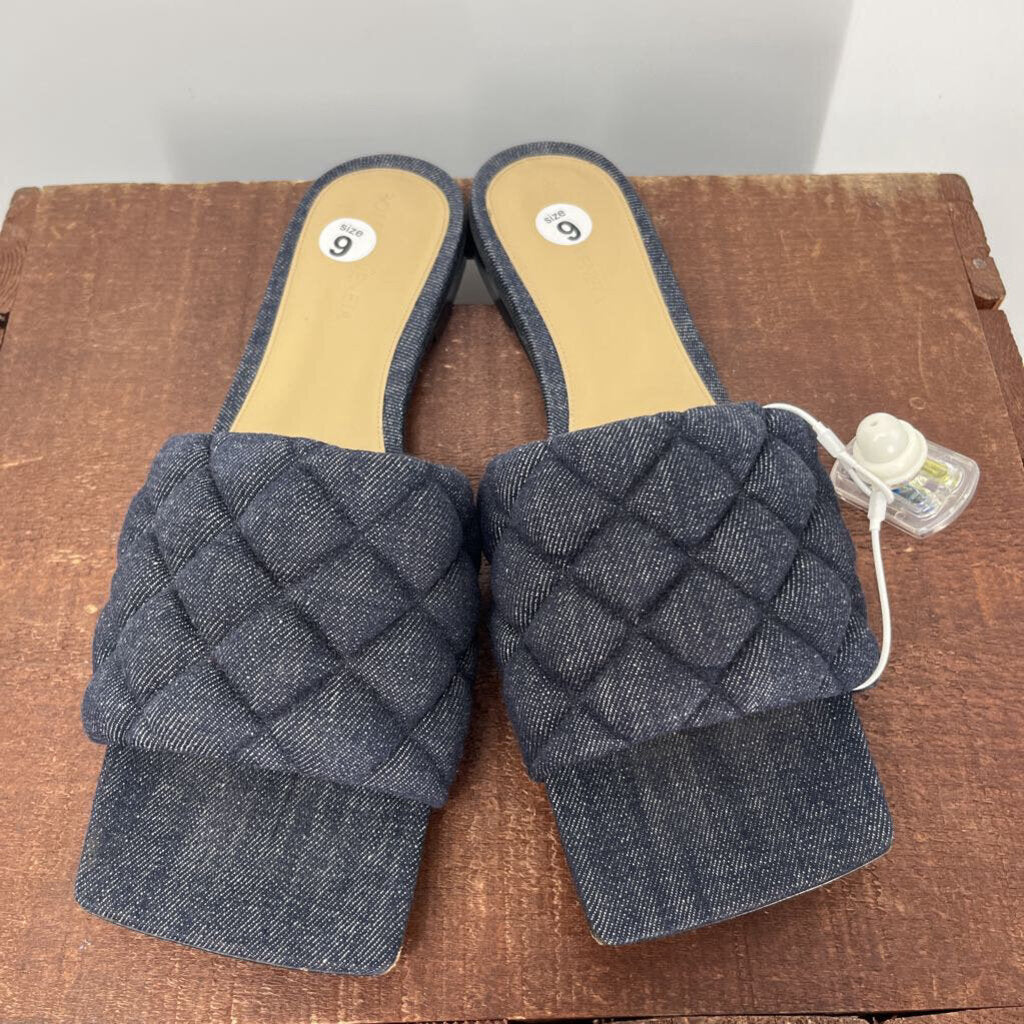 Bottega Venteta Slides