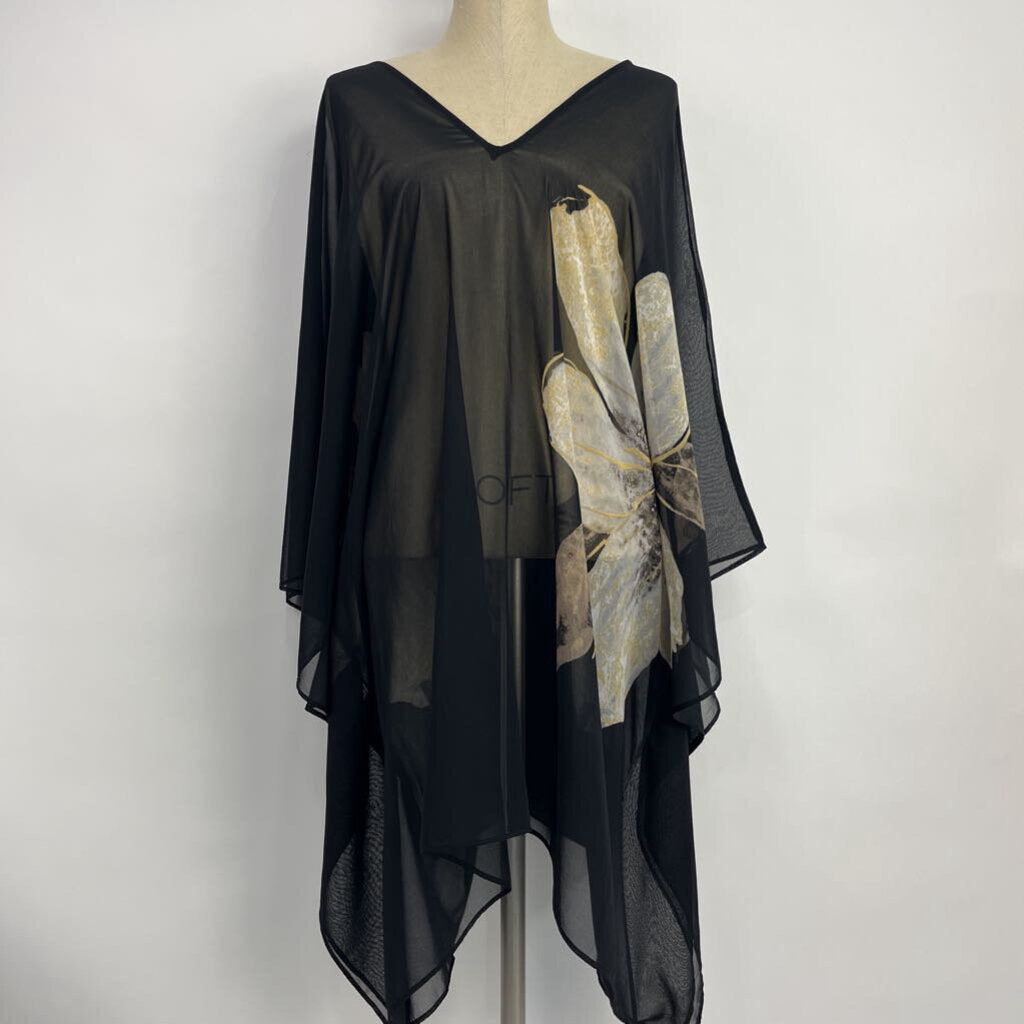 Carmen Marc Valvo Poncho