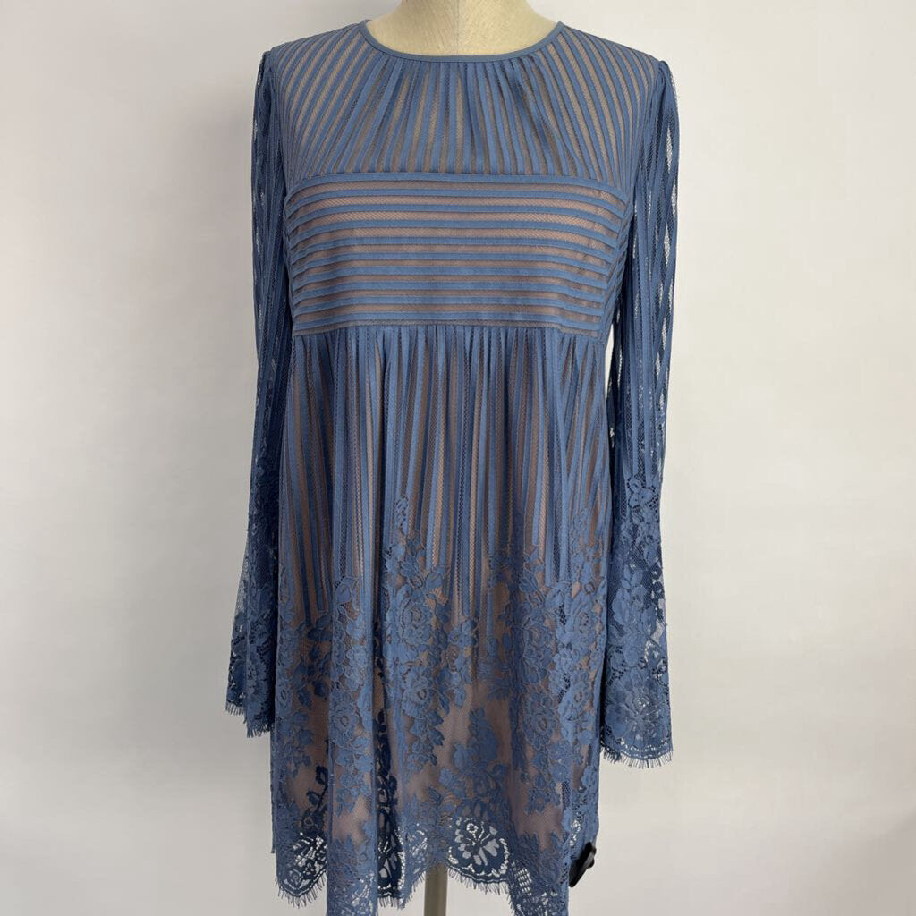BCBG l/s Dress