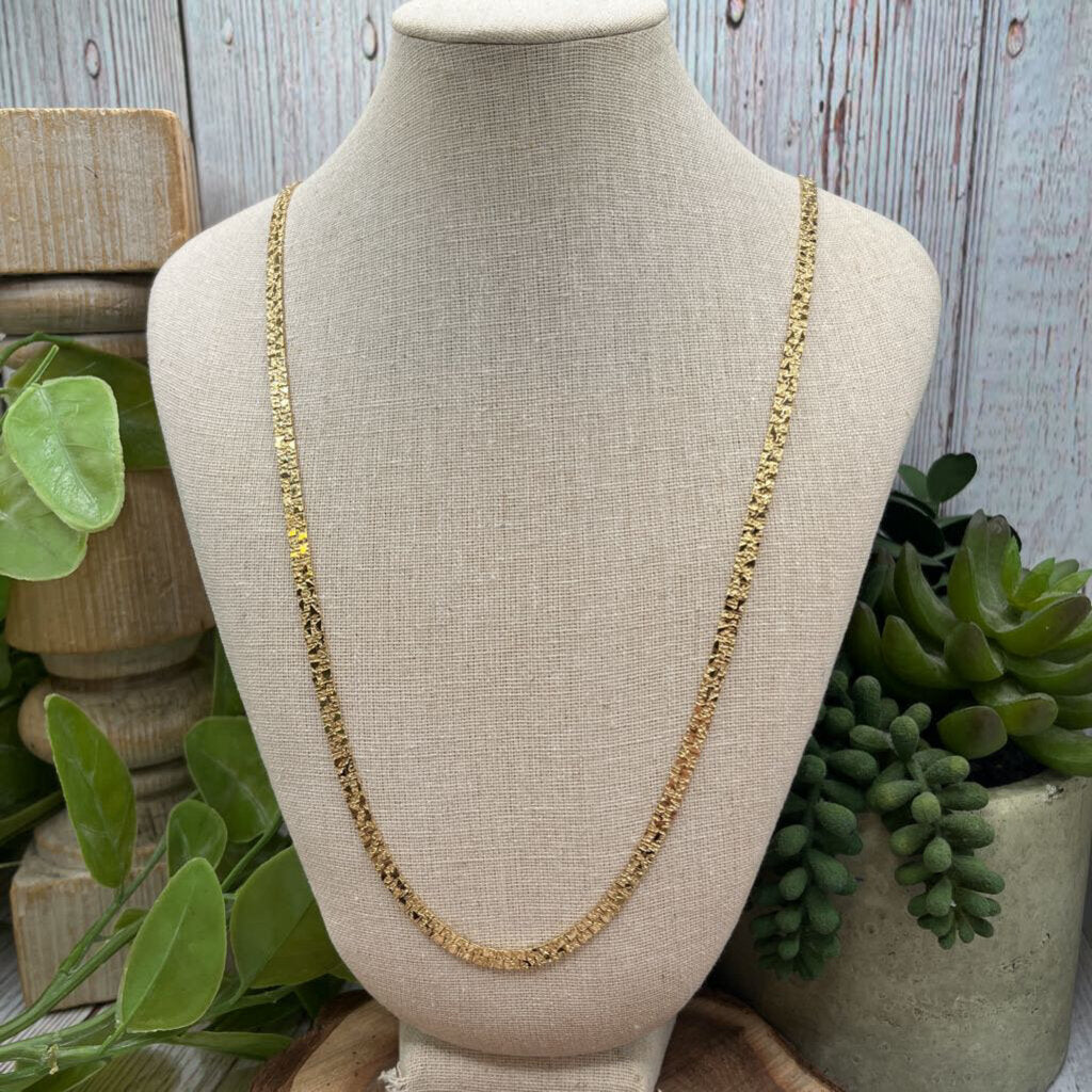Textured Chain Necklace