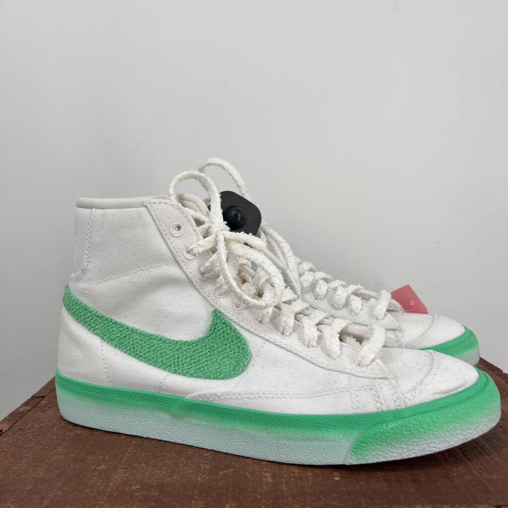 Nike Blazer Mid 77 Chenille Sneakers