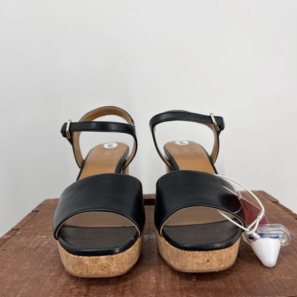 Naturalizer Sandals
