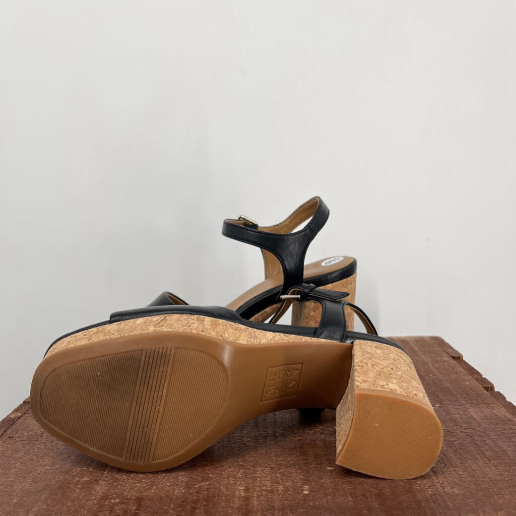 Naturalizer Sandals