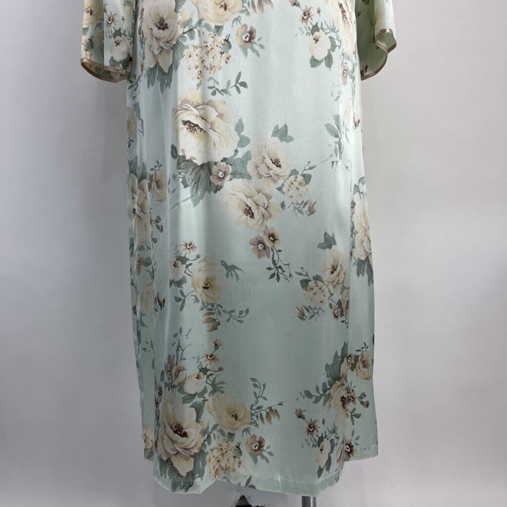 Jones New York Floral Robe