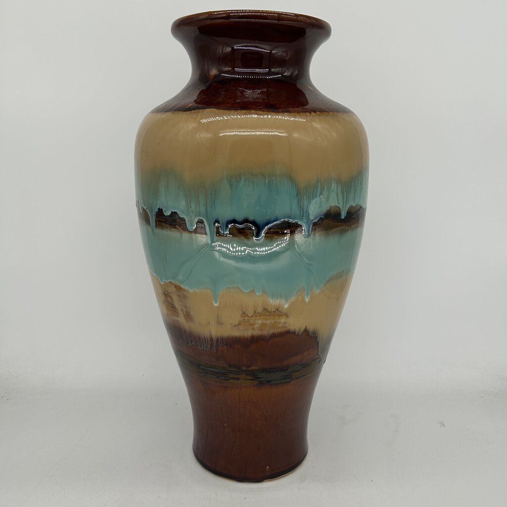 Handpotted Tapered Vase