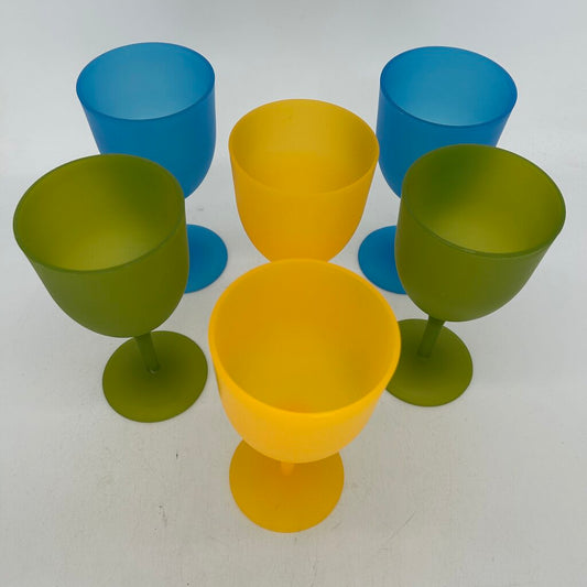 Plastic Wine Glass Set