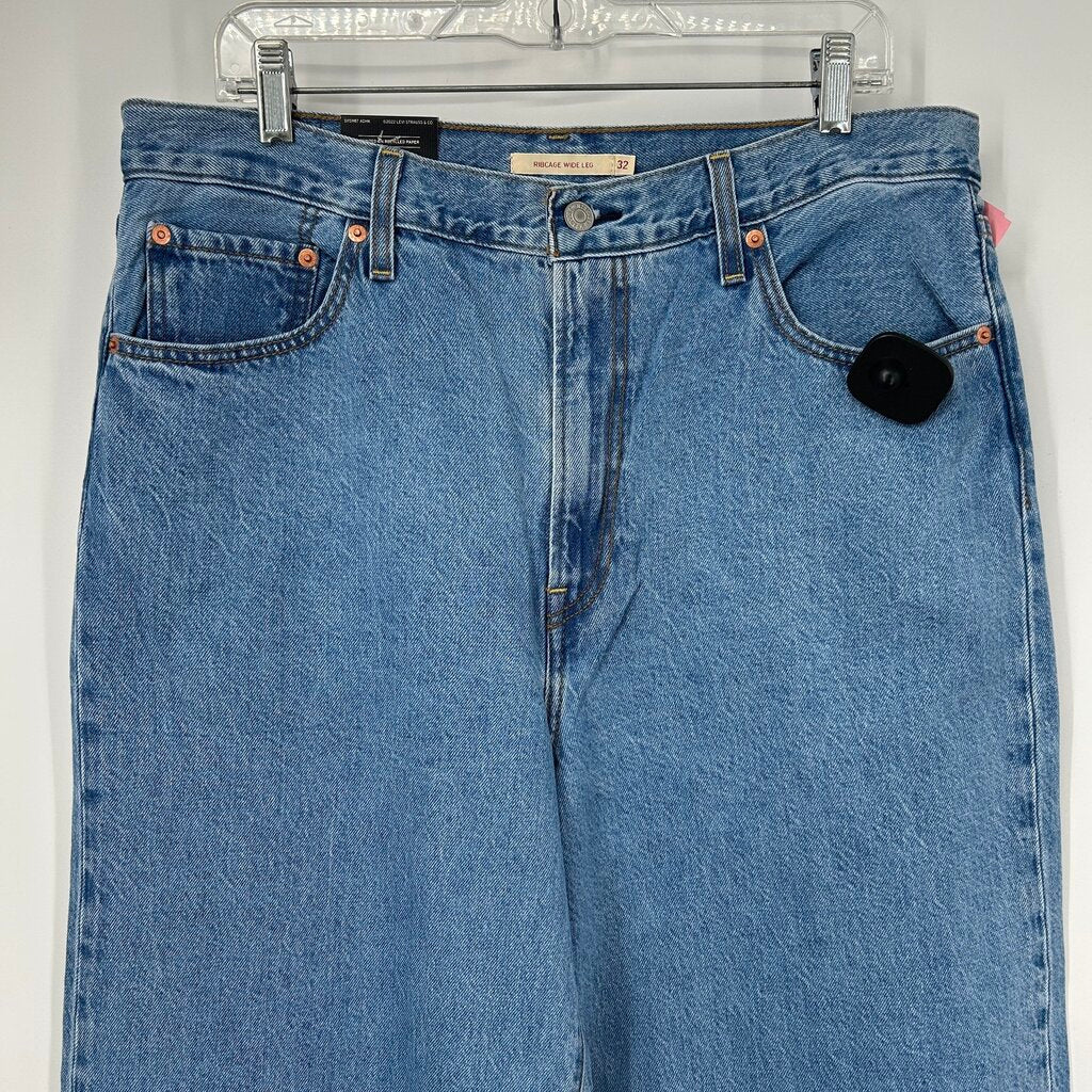 Levis Jeans