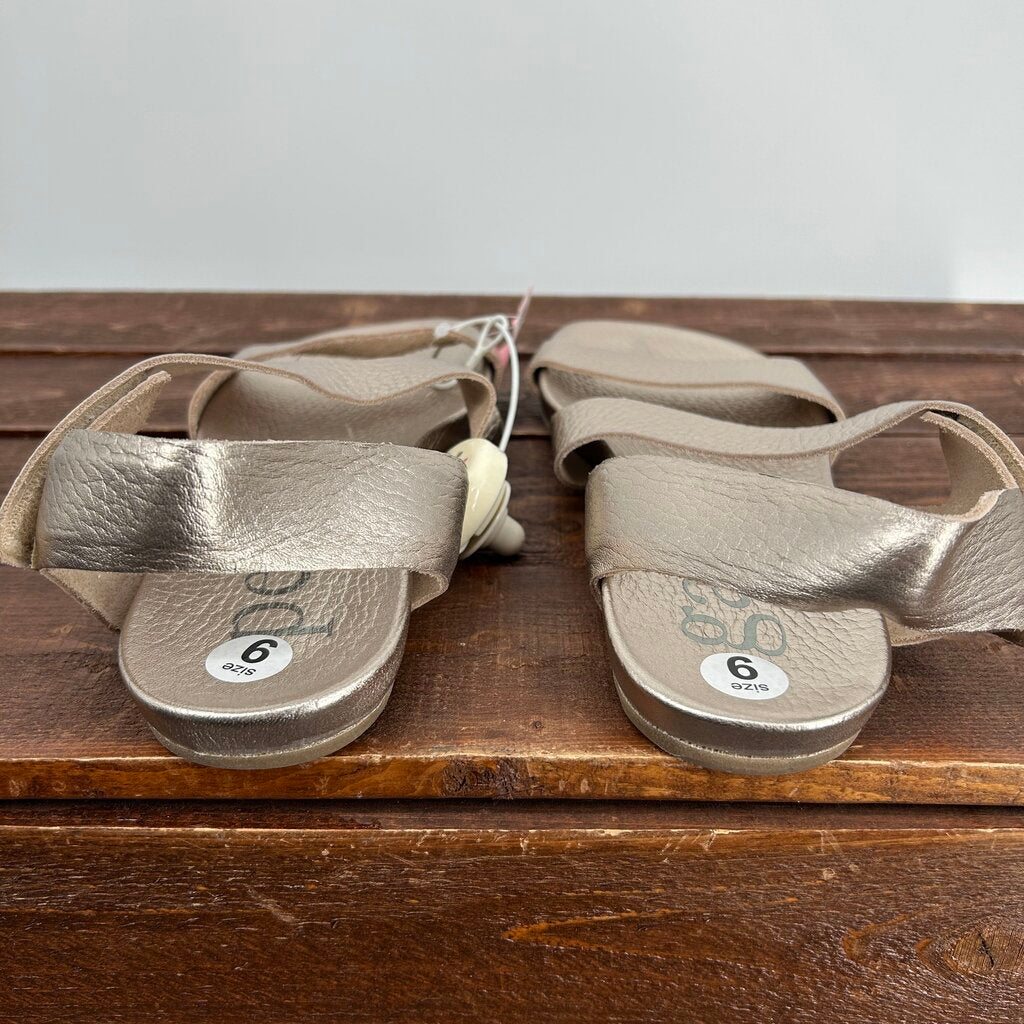 Garcia Flat Sandal
