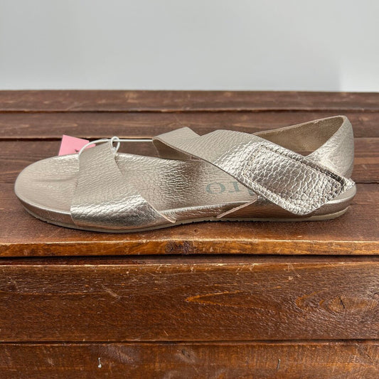 Garcia Flat Sandal