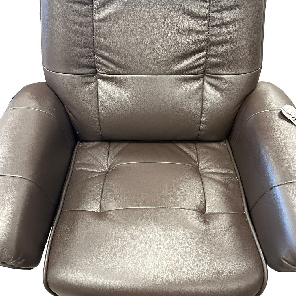 Benchmaster Ventura II Recliner & Ottoman