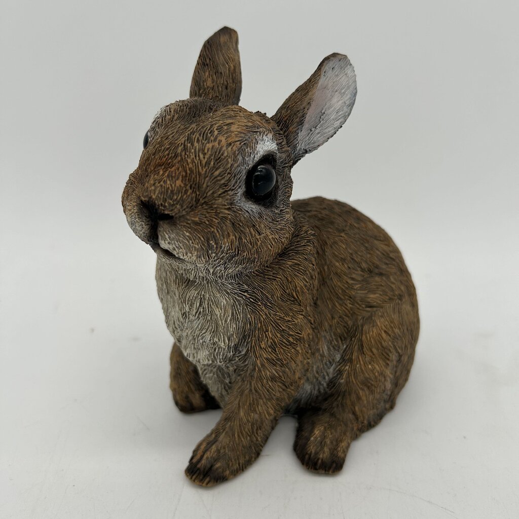 Garden Sitting Bunny Statue